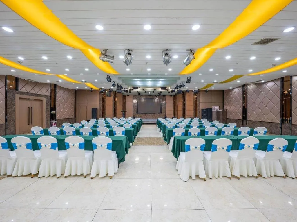 Magnotel Business Jinan Zoo Wuyingshan North Road Flagship Hotel