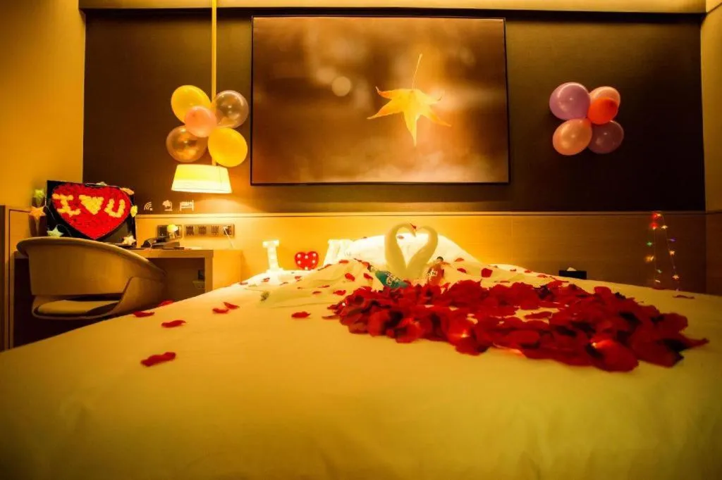 Bed in IU Hotels·Yinchuan Railway Station