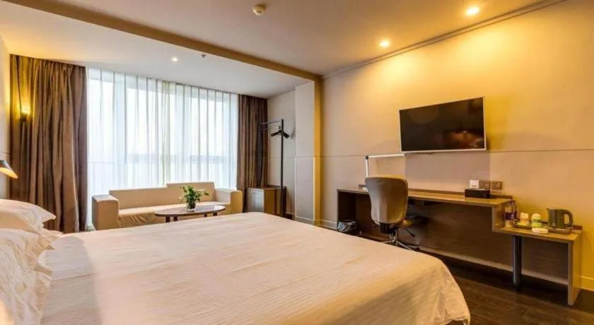 Bed in Jinjiang Inn Select Xixian New Distict Century Avenue