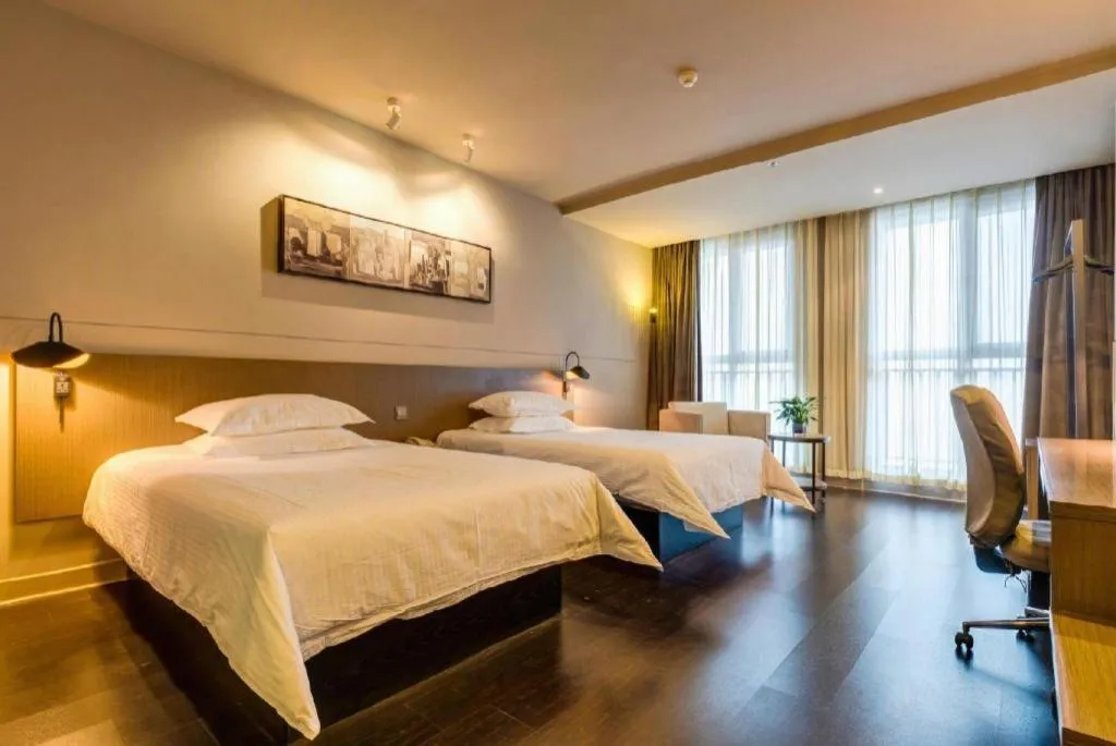 Bed in Jinjiang Inn Select Xixian New Distict Century Avenue