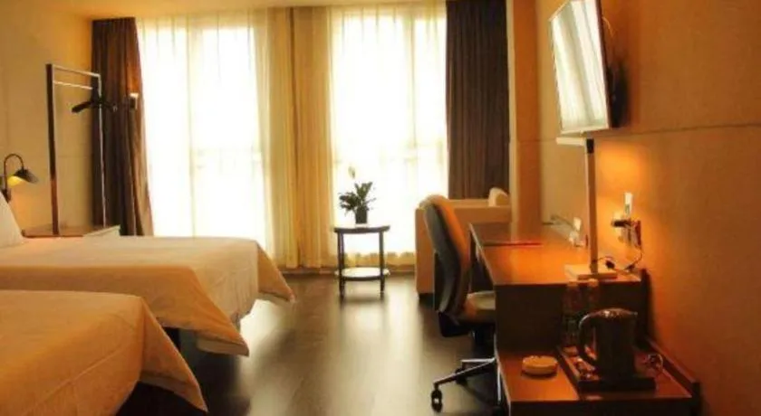 Bed in Jinjiang Inn Select Xixian New Distict Century Avenue