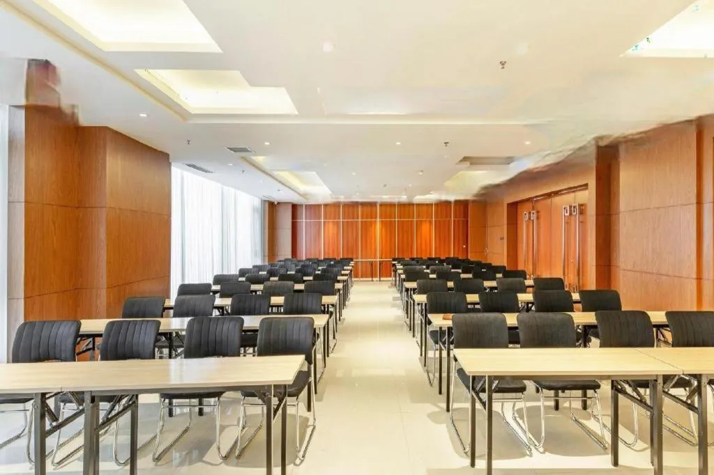 Jinjiang Inn Select Hohhot Chengjisihan Square Metro Station