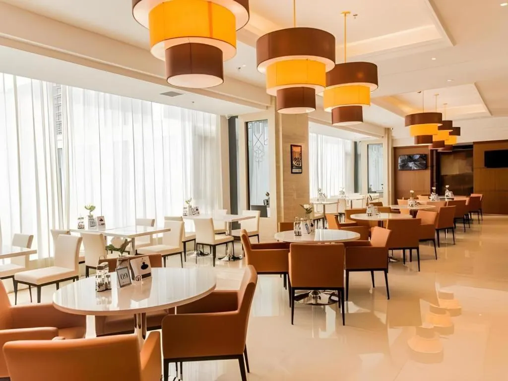 Jinjiang Inn Select Hohhot Chengjisihan Square Metro Station