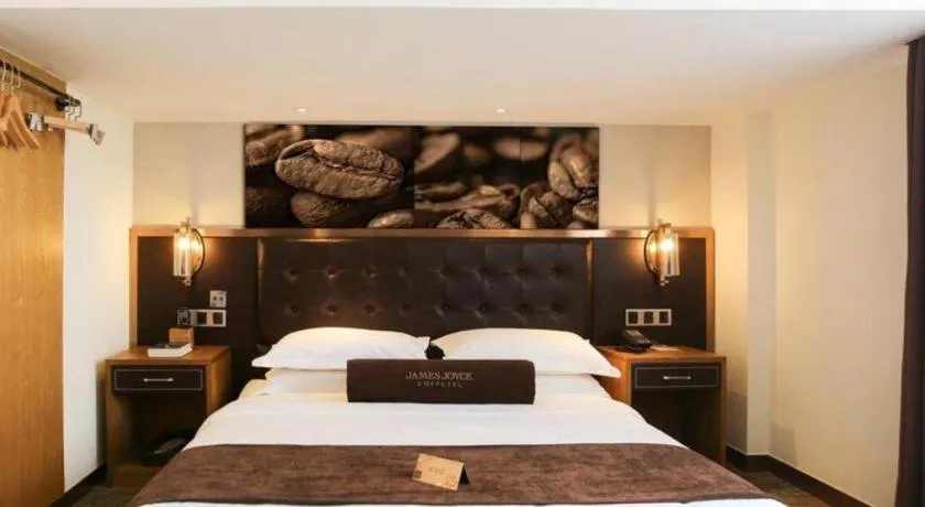 Bed in James Joyce Coffetel·Shenyang North Railway Station Shifu Square