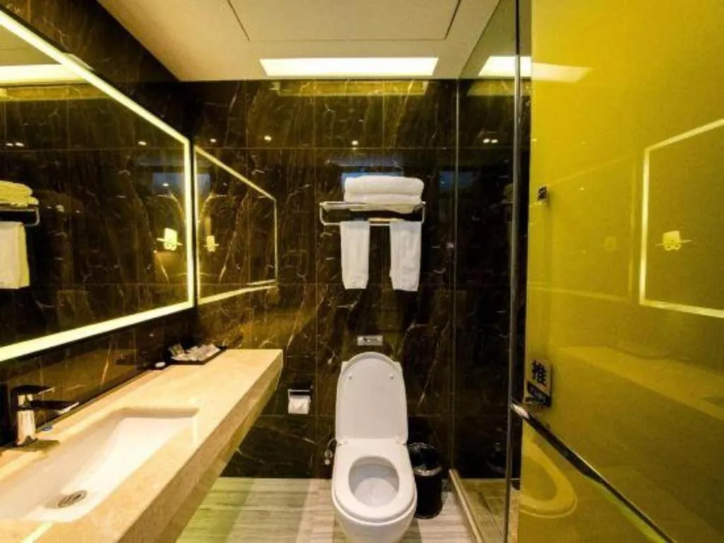 ZMAX Hotel Guangzhou Luogang Science City Shenzhou Road Metro Station