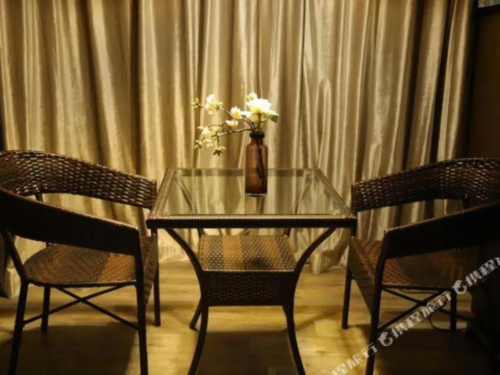 ZMAX Hotel Guangzhou Luogang Science City Shenzhou Road Metro Station