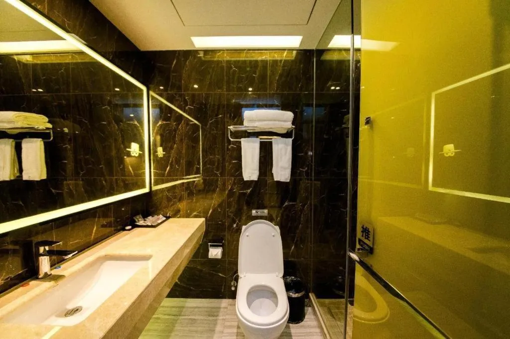 ZMAX Hotel Guangzhou Luogang Science City Shenzhou Road Metro Station