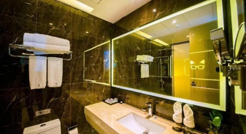 ZMAX Hotel Guangzhou Luogang Science City Shenzhou Road Metro Station