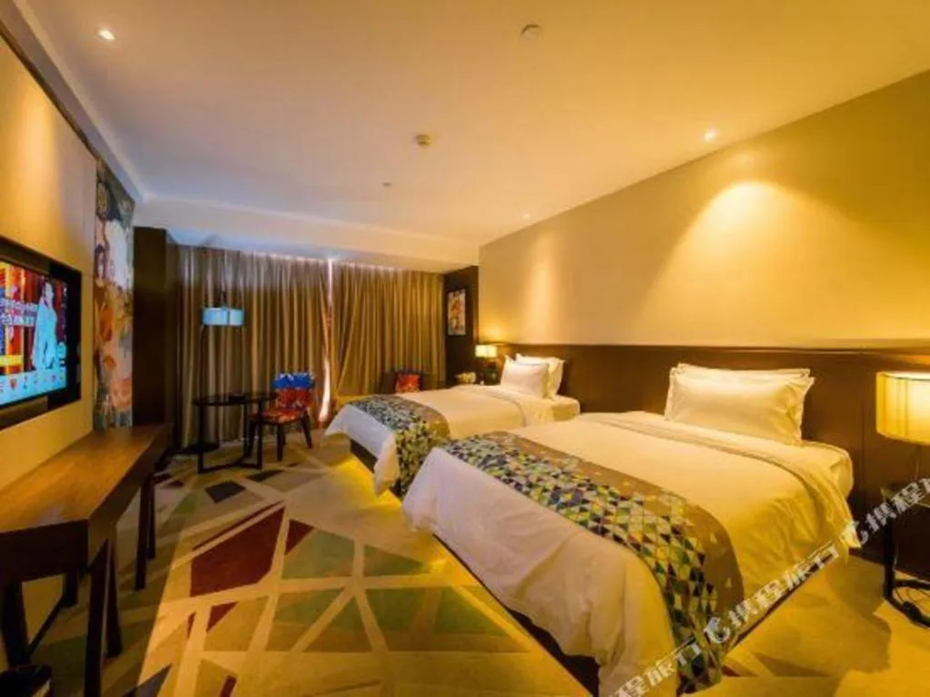 Bed in ZMAX Hotel Guangzhou Luogang Science City Shenzhou Road Metro Station