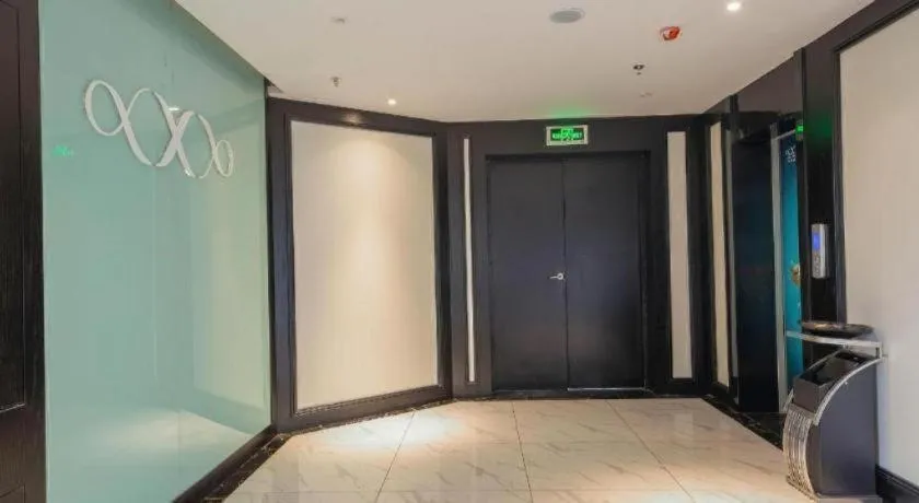 Xana Hotelle·Nanchang Bayi Square Metro Station