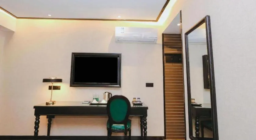 Xana Hotelle·Nanchang Bayi Square Metro Station