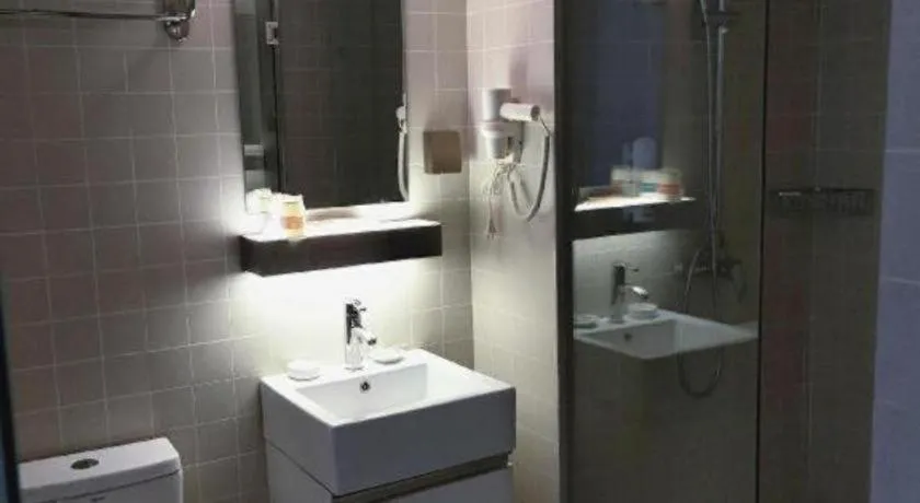 Jinjiang Inn Select Xuzhou High-speed Railway Station Kunpeng Road