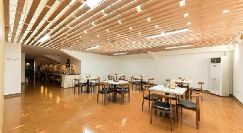 Jinjiang Inn Select Xuzhou High-speed Railway Station Kunpeng Road