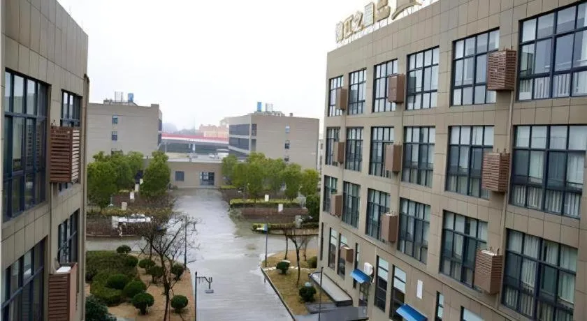 Jinjiang Inn Select Ningbo Hangzhouwan Bridge