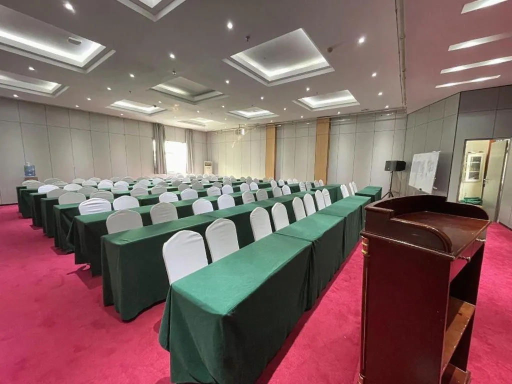 Jinjiang Metropolo Zhengzhou Songshan Road