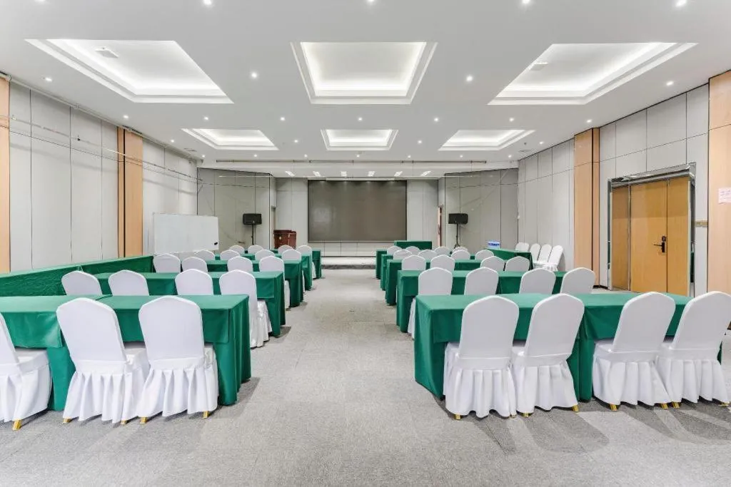 Jinjiang Metropolo Zhengzhou Songshan Road