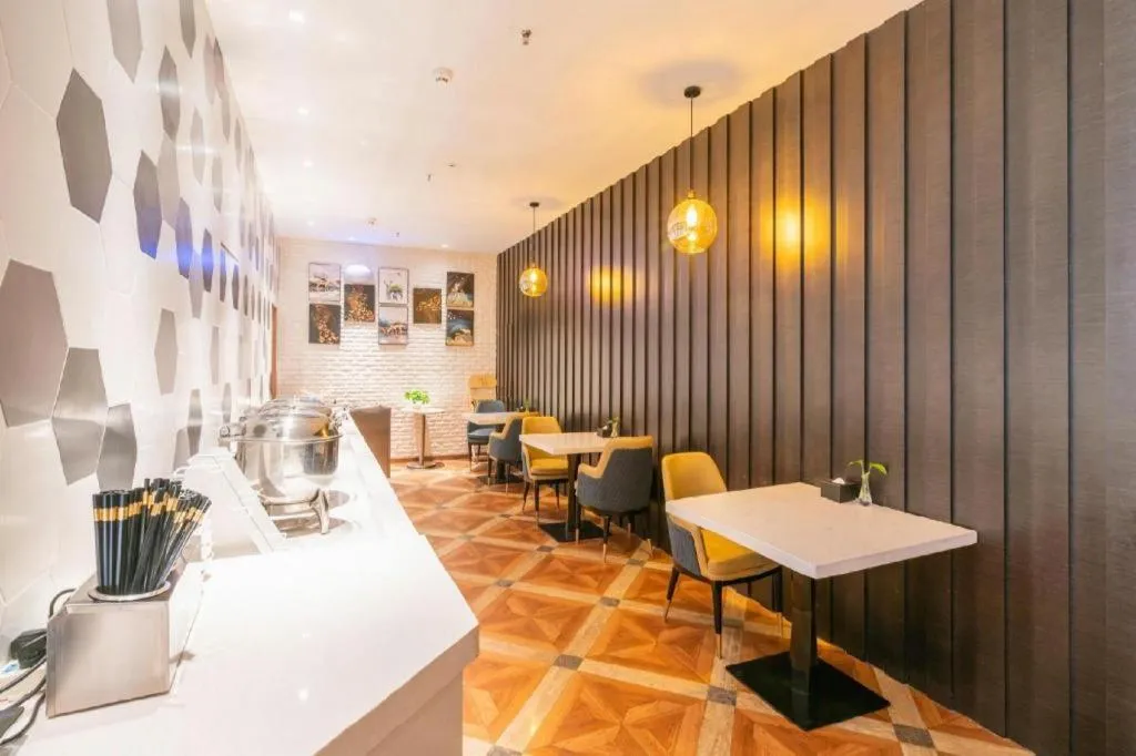 Jinjiang Metropolo Zhengzhou Songshan Road