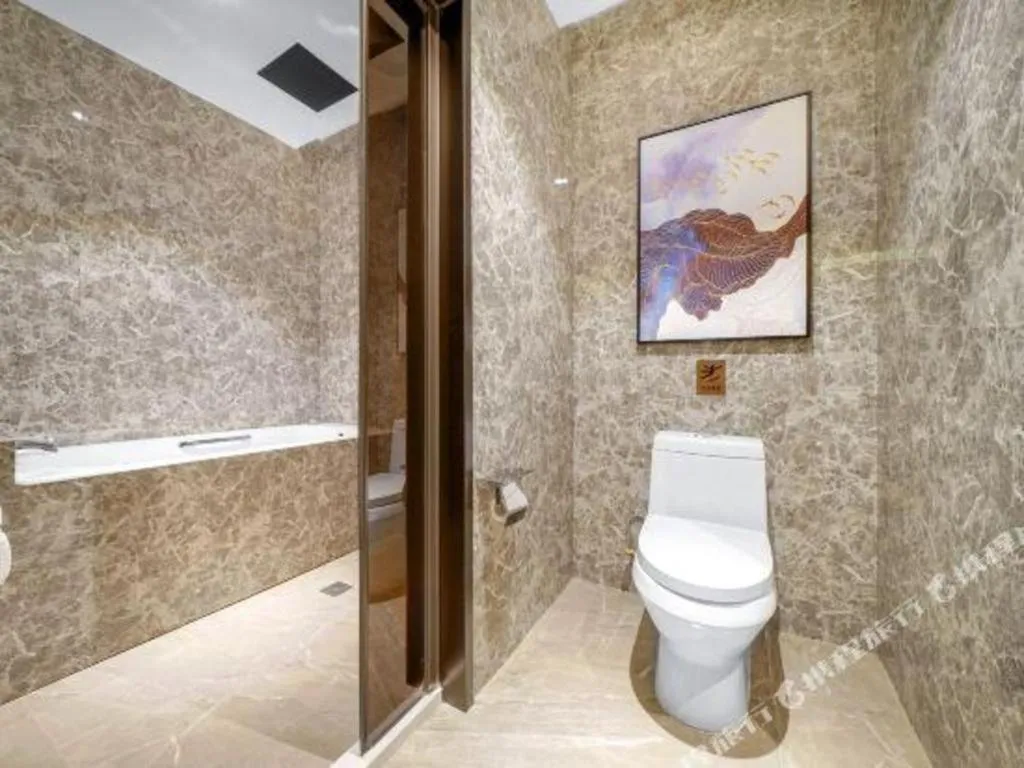 James Joyce Coffetel·Changchun Railway Station