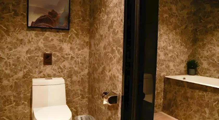 James Joyce Coffetel·Changchun Railway Station