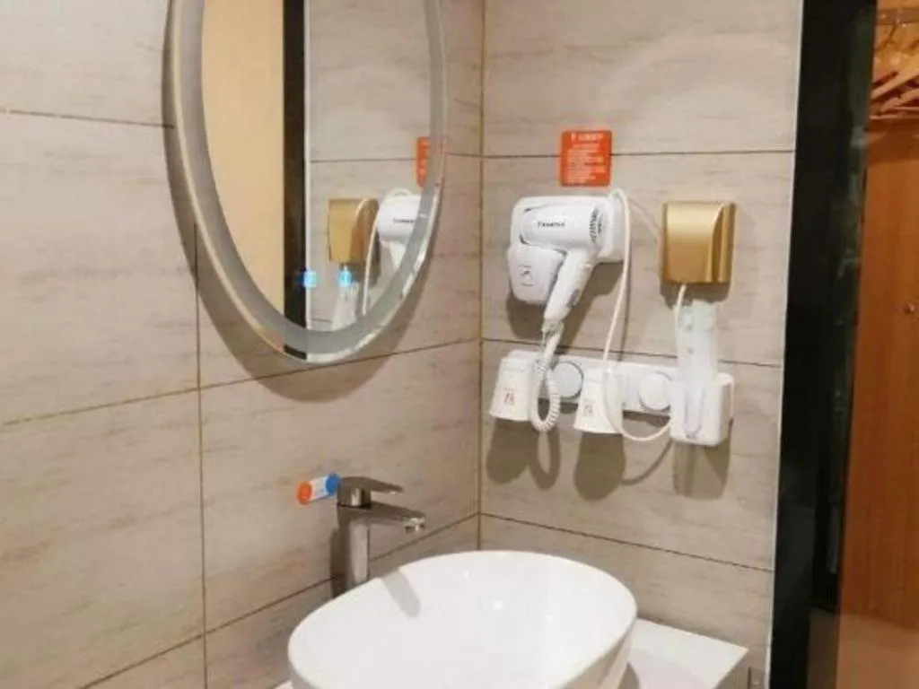 7 Days Premium Qingdao World of Ocean Qingdao University