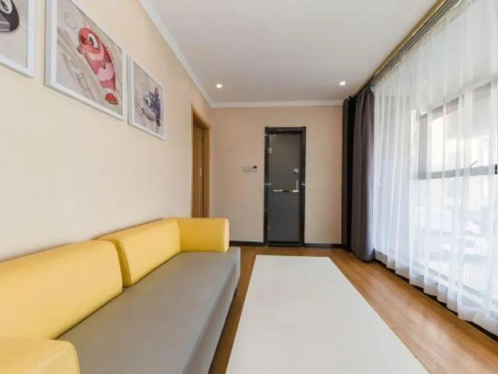 Bed in 7 Days Premium Qingdao World of Ocean Qingdao University