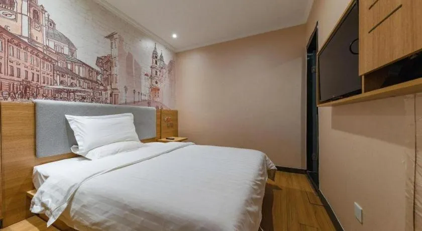 Bed in 7 Days Premium Qingdao World of Ocean Qingdao University