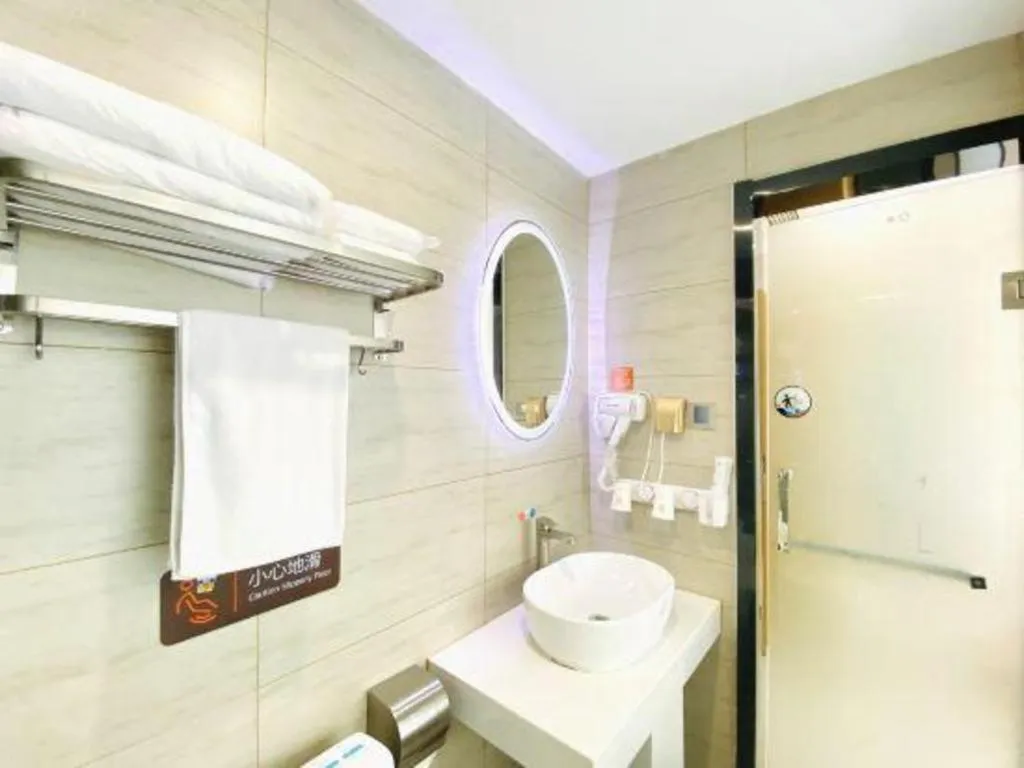 7 Days Premium Qingdao World of Ocean Qingdao University