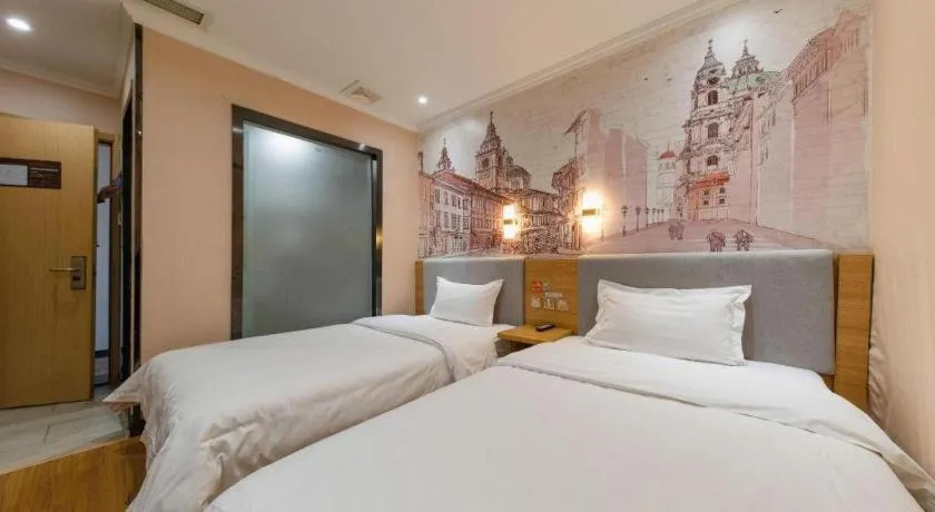 Bed in 7 Days Premium Qingdao World of Ocean Qingdao University