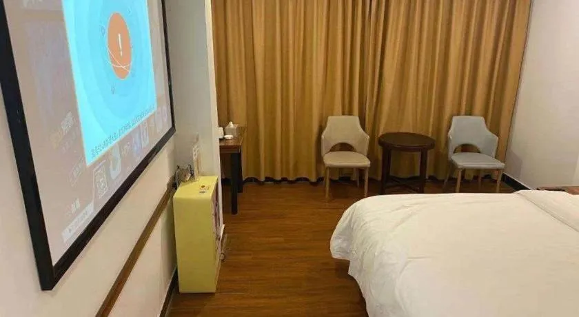 Bed in PAI Hotel Guangzhou Baiyun International Airport Zhongluotan Zhuliao Metro Station