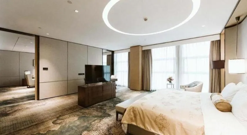 Bed in Lakehome Hotel Konggang