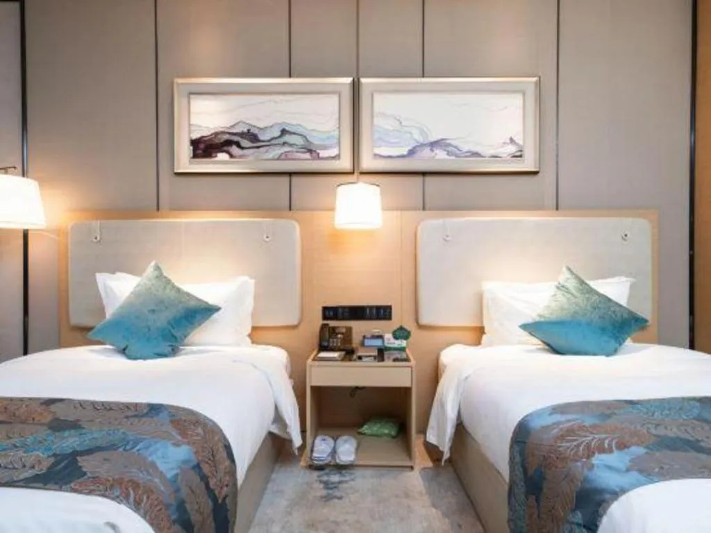 Bed in Lakehome Hotel Konggang