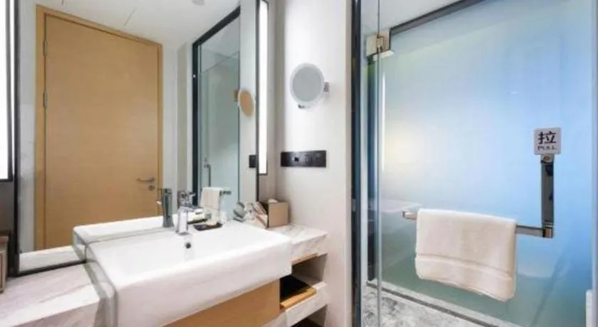 Bed in Lakehome Hotel Konggang