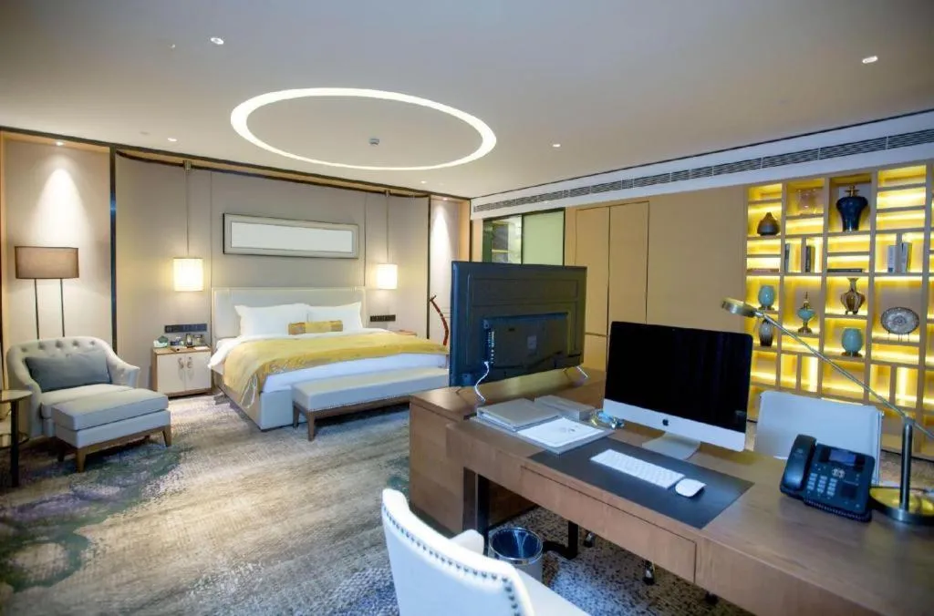 Bed in Lakehome Hotel Konggang