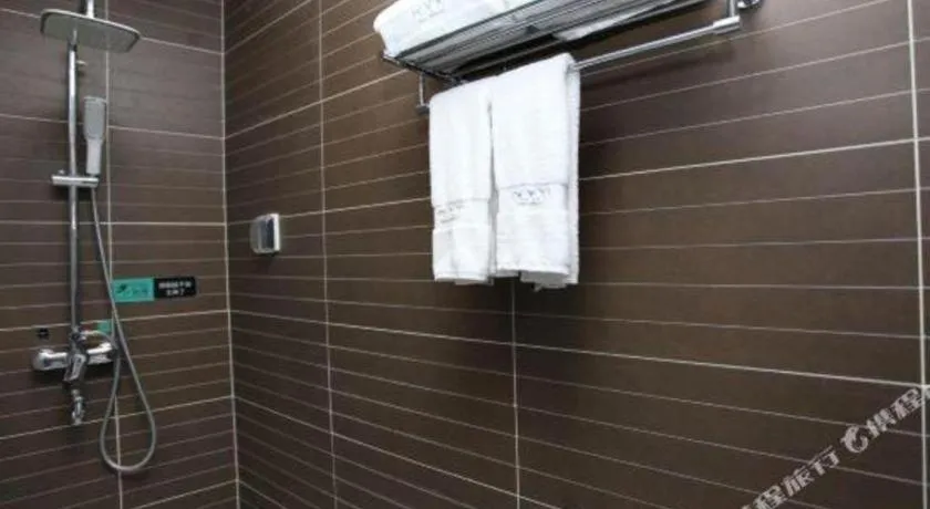 Xana Hotelle·Yutian