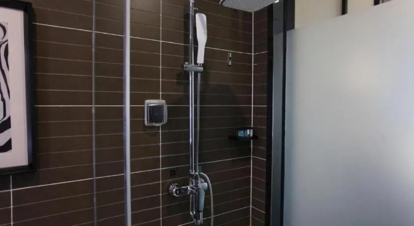 Xana Hotelle·Yutian