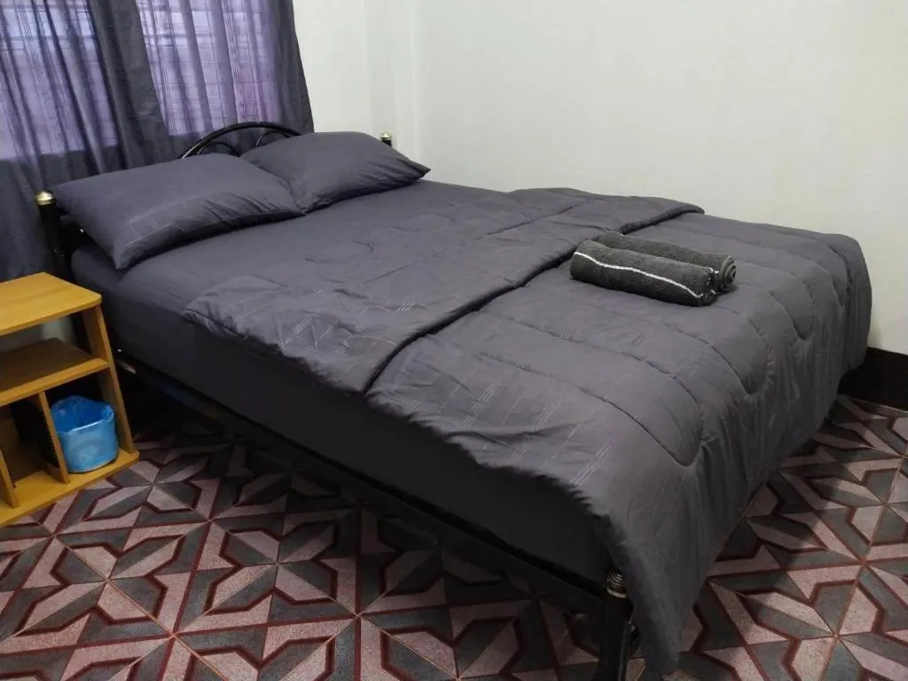 Bed in Chainarong Road
