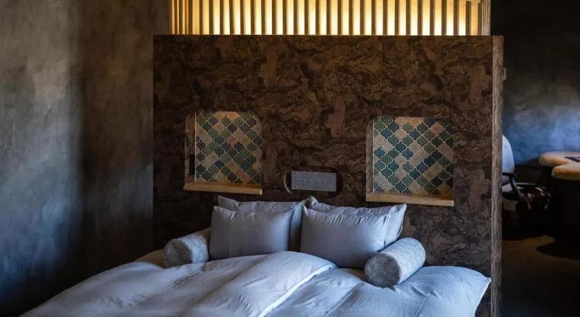 Bed in Yufuin Luxury Villa -zakuro-