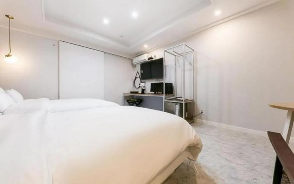 Bed in Best In City Hotel