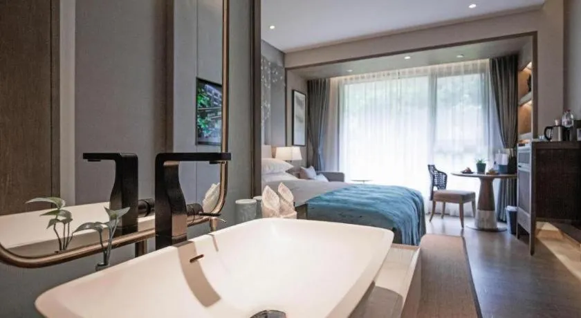 Bed in Landison Xinan Hotel Hangzhou