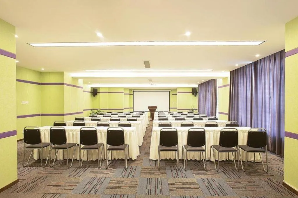 Lavande Hotel·Gaomi Government