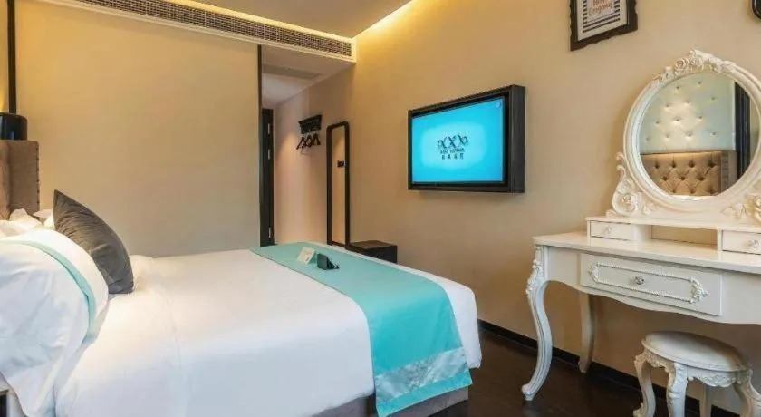 Bed in Xana Hotelle Shaghai Hongqiao Hub National Exhibition Center Qibao Lianming Road