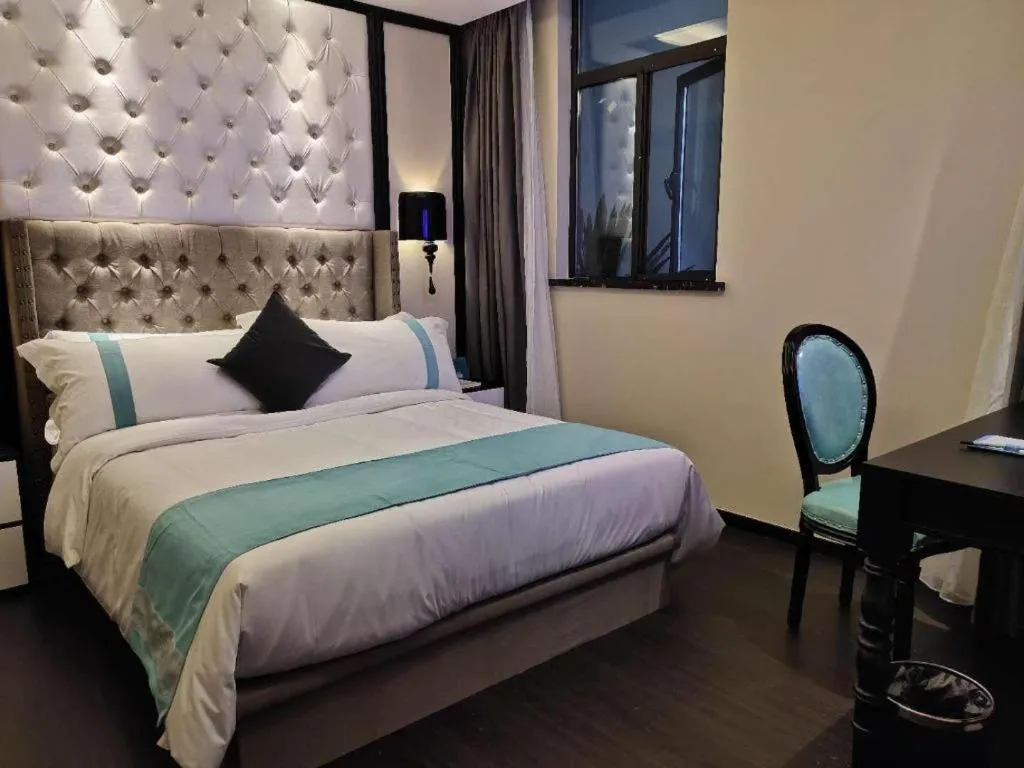 Bed in Xana Hotelle Shaghai Hongqiao Hub National Exhibition Center Qibao Lianming Road