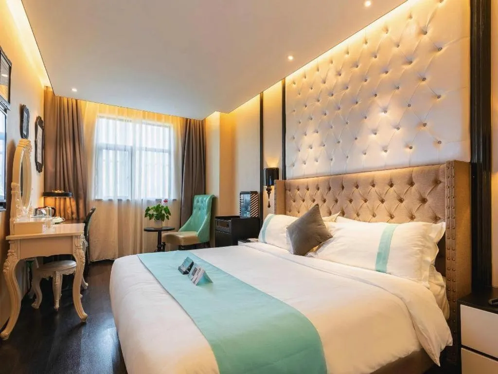 Bed in Xana Hotelle Shaghai Hongqiao Hub National Exhibition Center Qibao Lianming Road