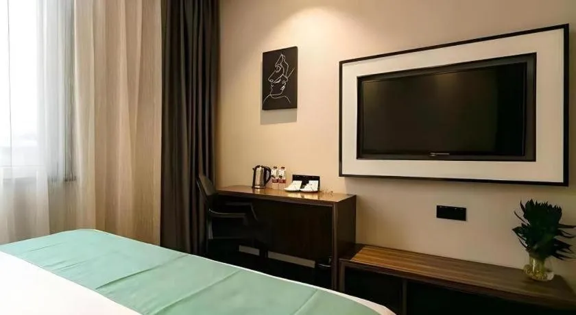 Bed in Xana Hotelle Shaghai Hongqiao Hub National Exhibition Center Qibao Lianming Road