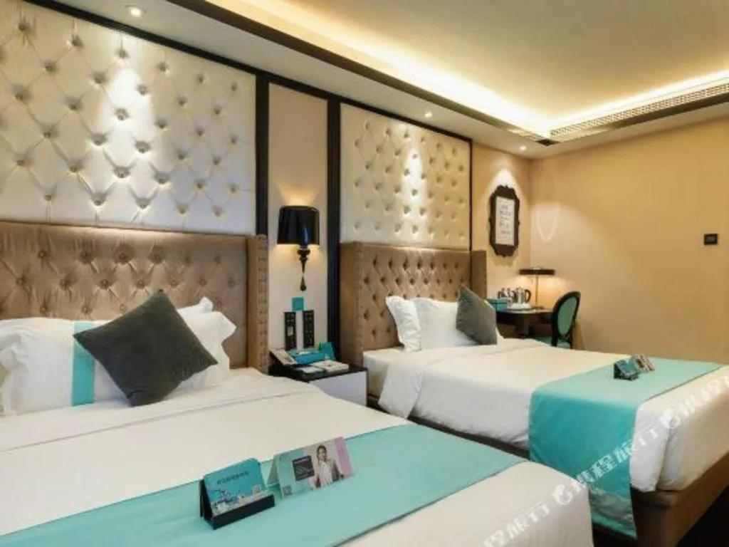 Bed in Xana Hotelle Shaghai Hongqiao Hub National Exhibition Center Qibao Lianming Road