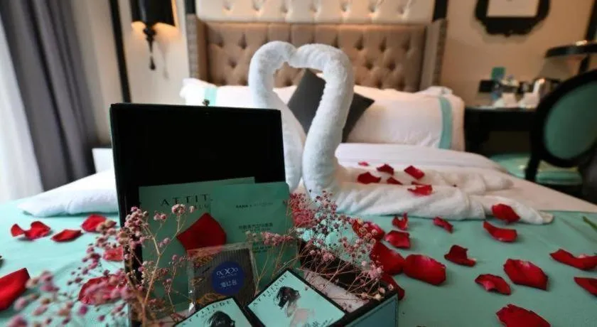 Bed in Xana Hotelle Shaghai Hongqiao Hub National Exhibition Center Qibao Lianming Road