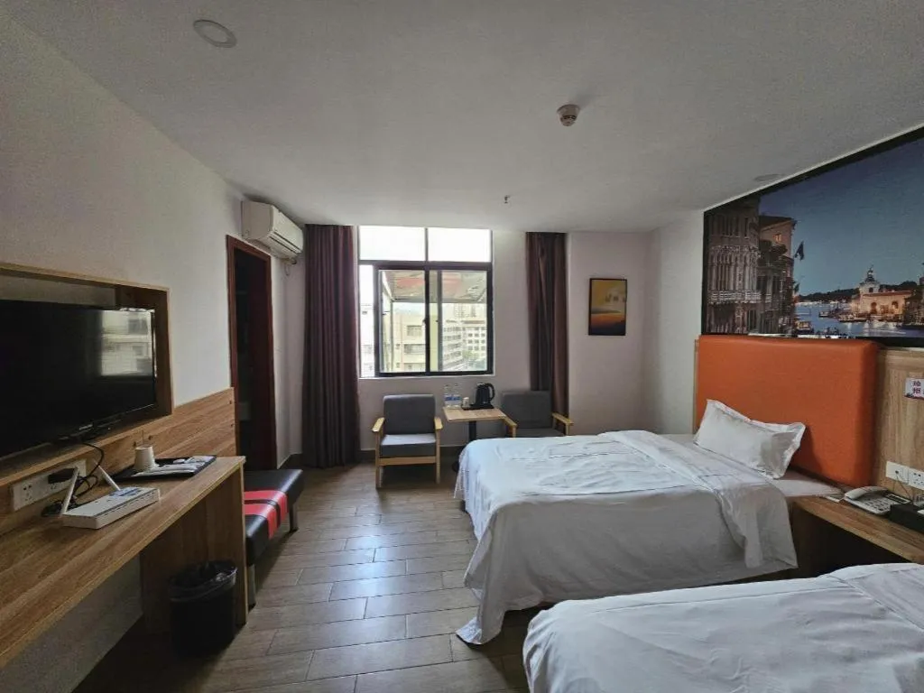 Bed in PAI Hotel·Huazhou Bus Terminal