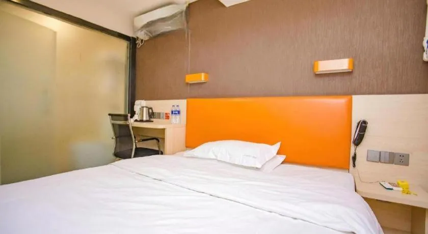 Bed in 7 Days Premium·Shenyang North Railway Station North Square