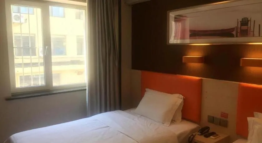 Bed in 7 Days Premium·Shenyang North Railway Station North Square