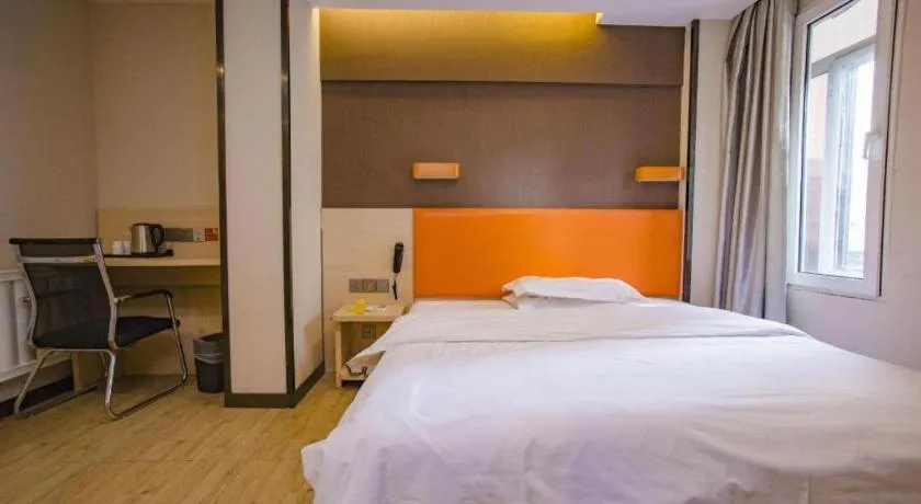 Bed in 7 Days Premium·Shenyang North Railway Station North Square